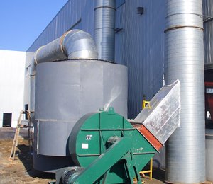 天津王經理定購的噴砂機濾筒除塵器已安裝完畢-天津市富萊爾環(huán)保設備有限公司