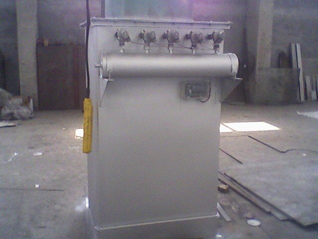 北京密煉機布袋除塵器已安裝-天津市富萊爾環(huán)保設備有限公司